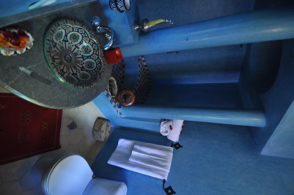 Riad La Famille Marrakesh Room photo