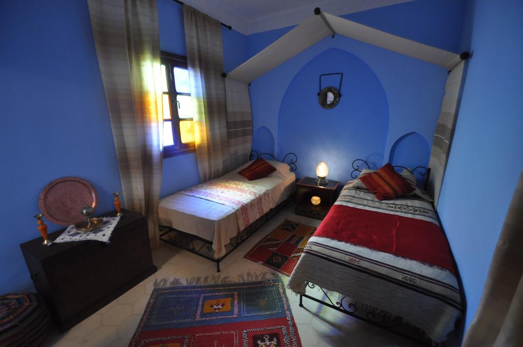 Riad La Famille Marrakesh Room photo